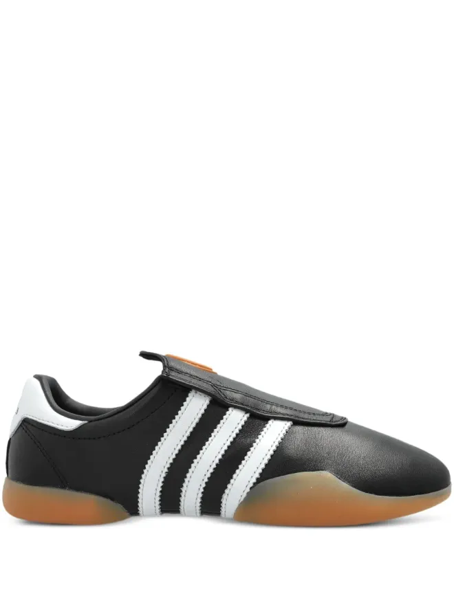 adidas adidas Taekwondo Mei スリッポンの商品画像