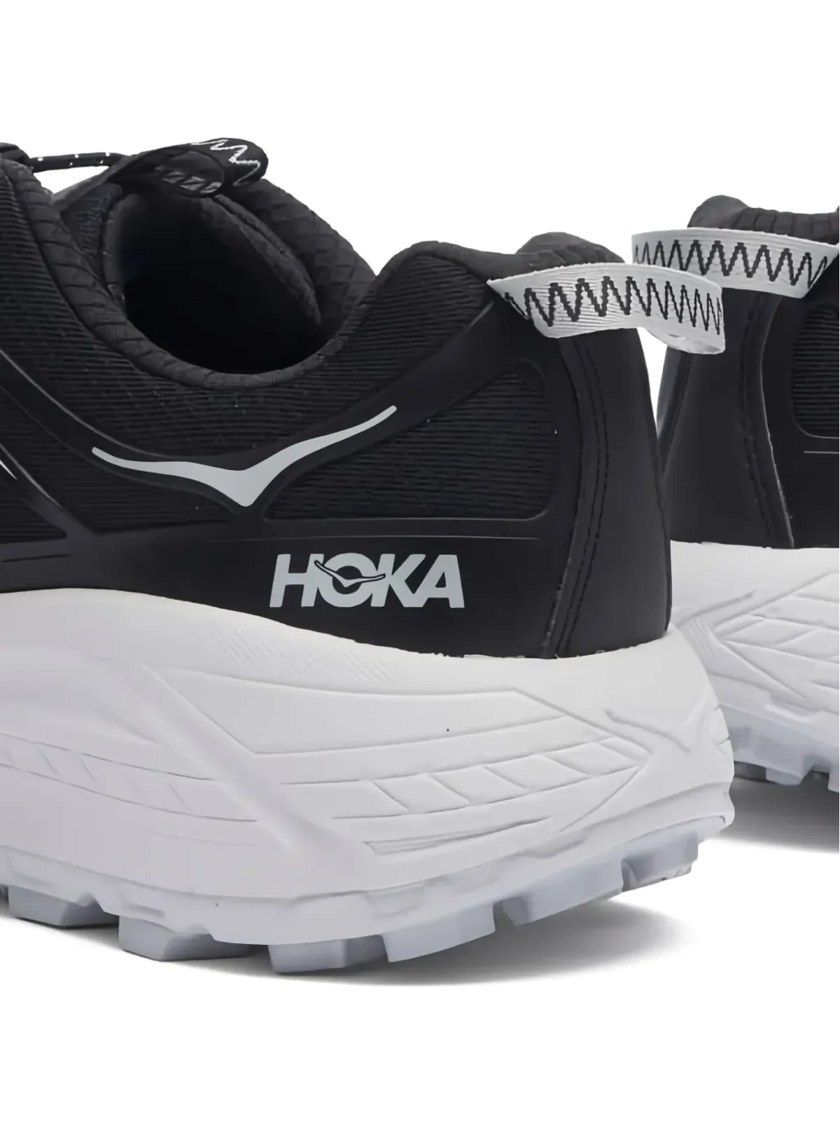 HOKA Mafate Three2 メッシュパネルドスニーカー - 画像4
