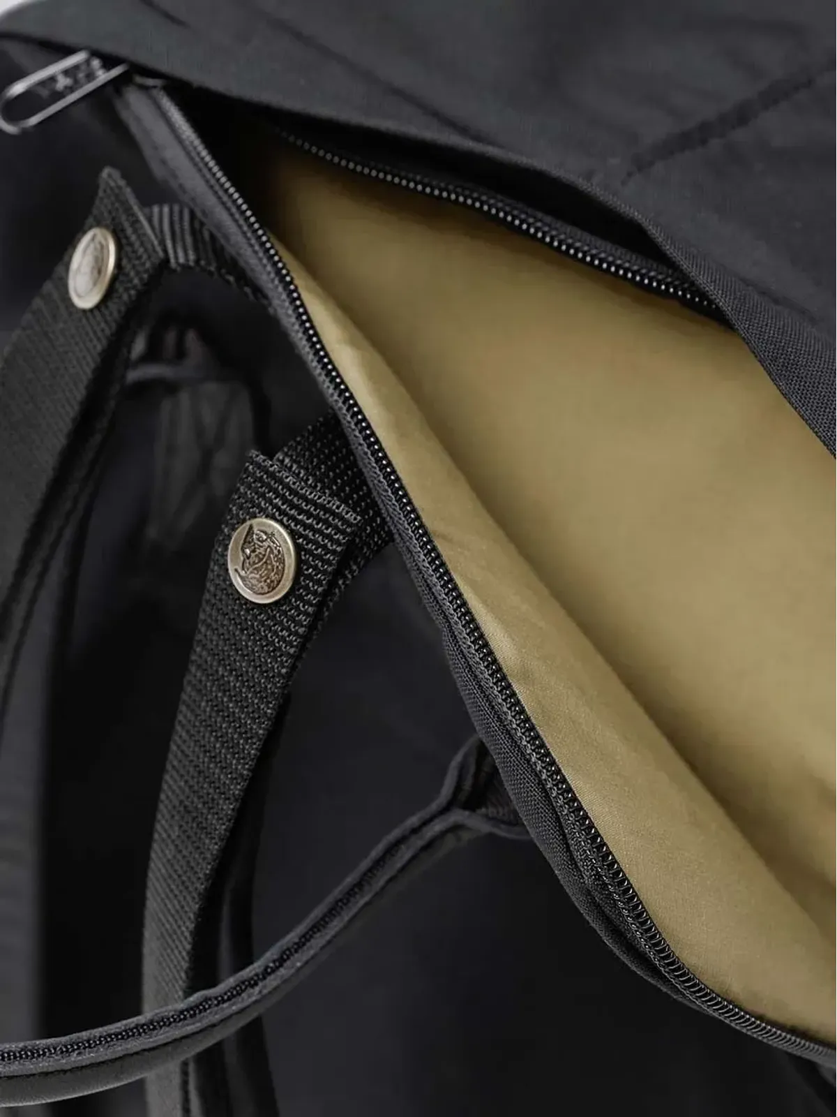 Fjällräven レザー・ハンドルバックパック - 画像3