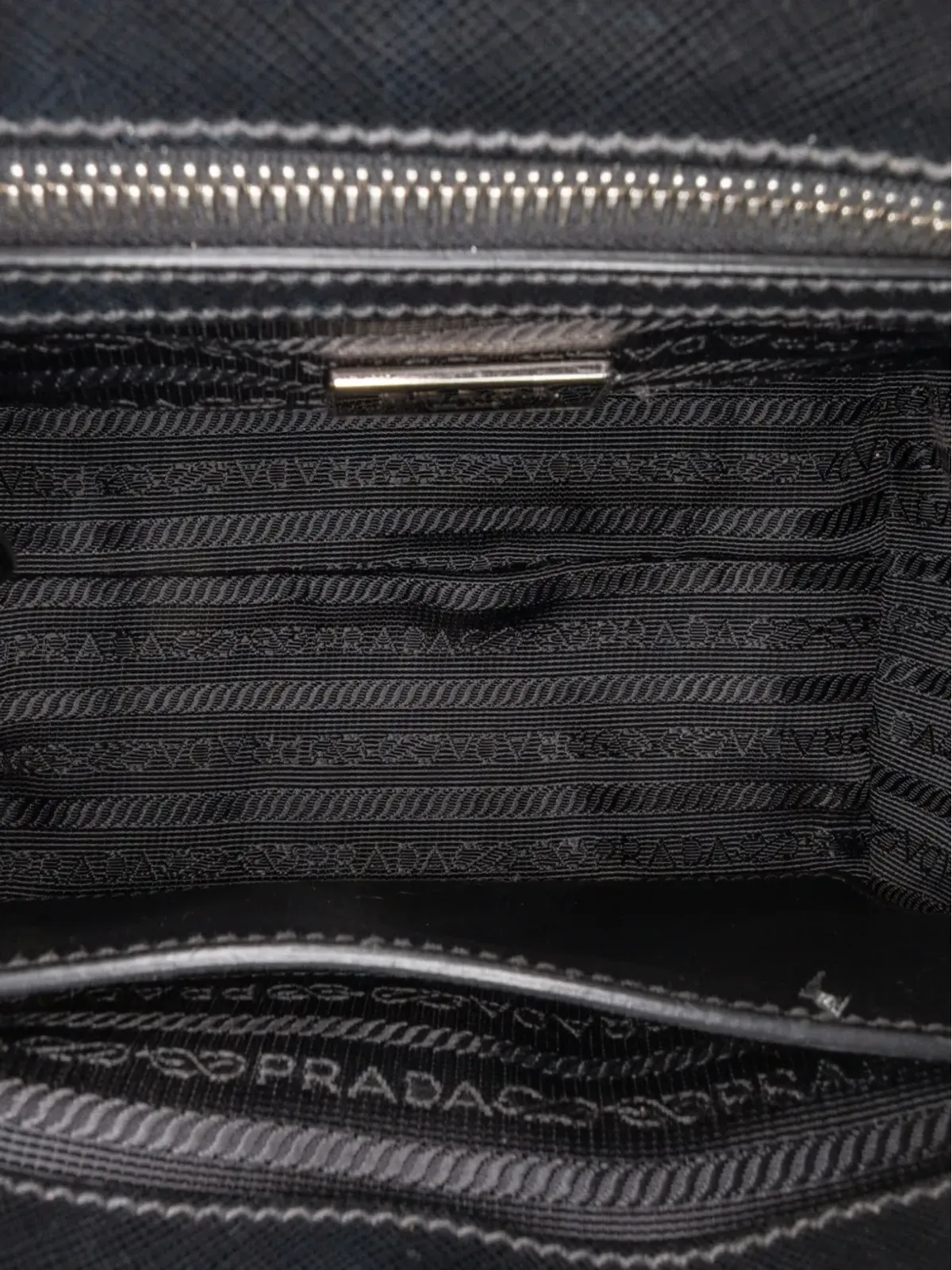 Prada ビンテージ 2010-2024 タータン・サフィアーノ・トリム・テシュート生地 サッチェル ブラック - 画像4