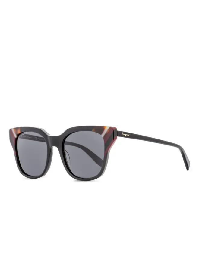 Ferragamo Eyewear Ferragamo Eyewear スクエアフレームサングラス - Blackの商品画像