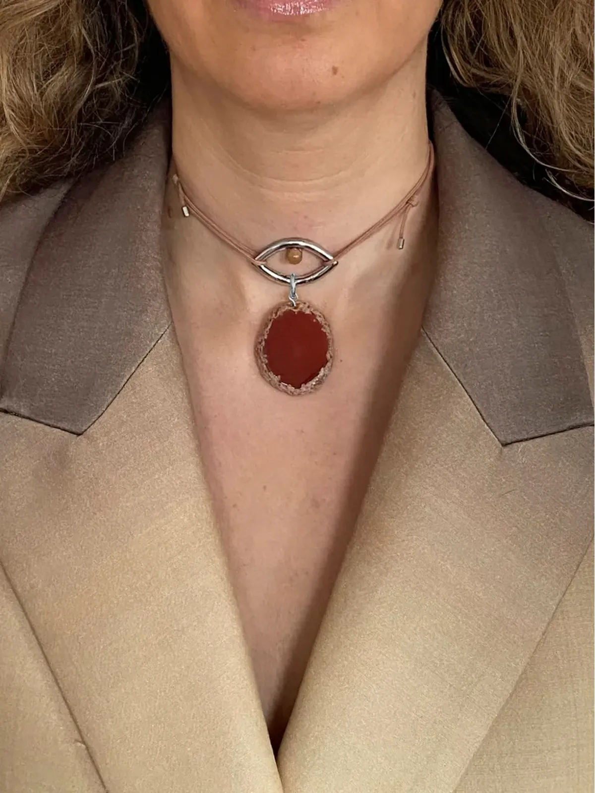 Capsule Eleven x Pantone Agate ネックレス - 画像3