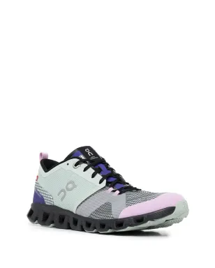 On Cloud WMNS レースアップスニーカー グレー - サムネイル2