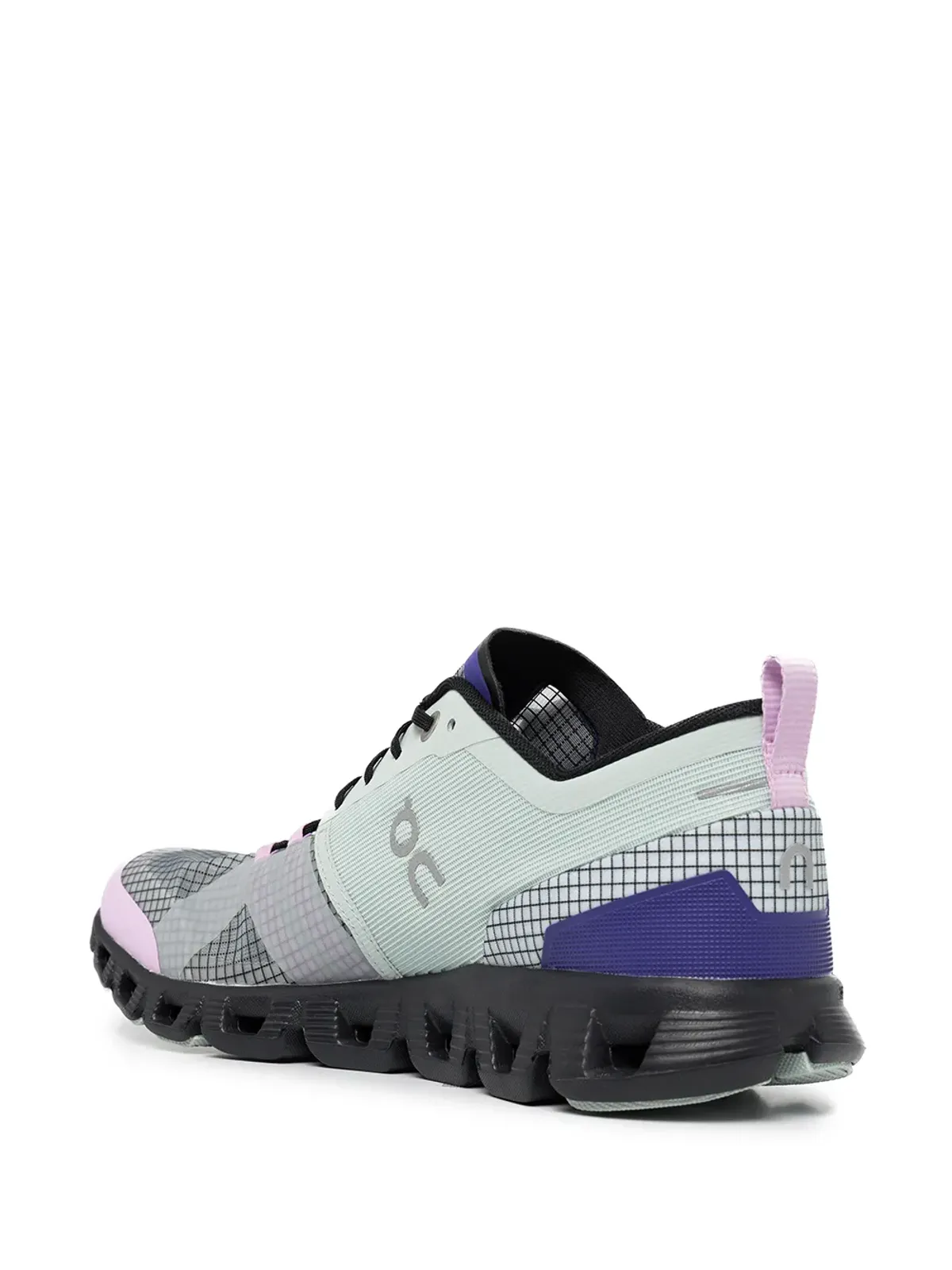 On Cloud WMNS レースアップスニーカー グレー - 画像3