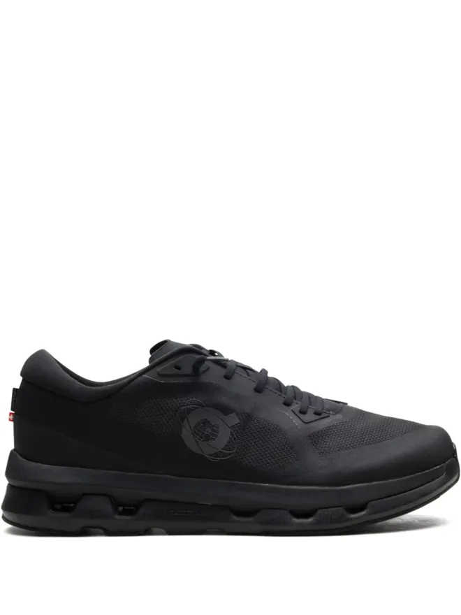 On On クラウドゾーン「Kith Black」スニーカーの商品画像