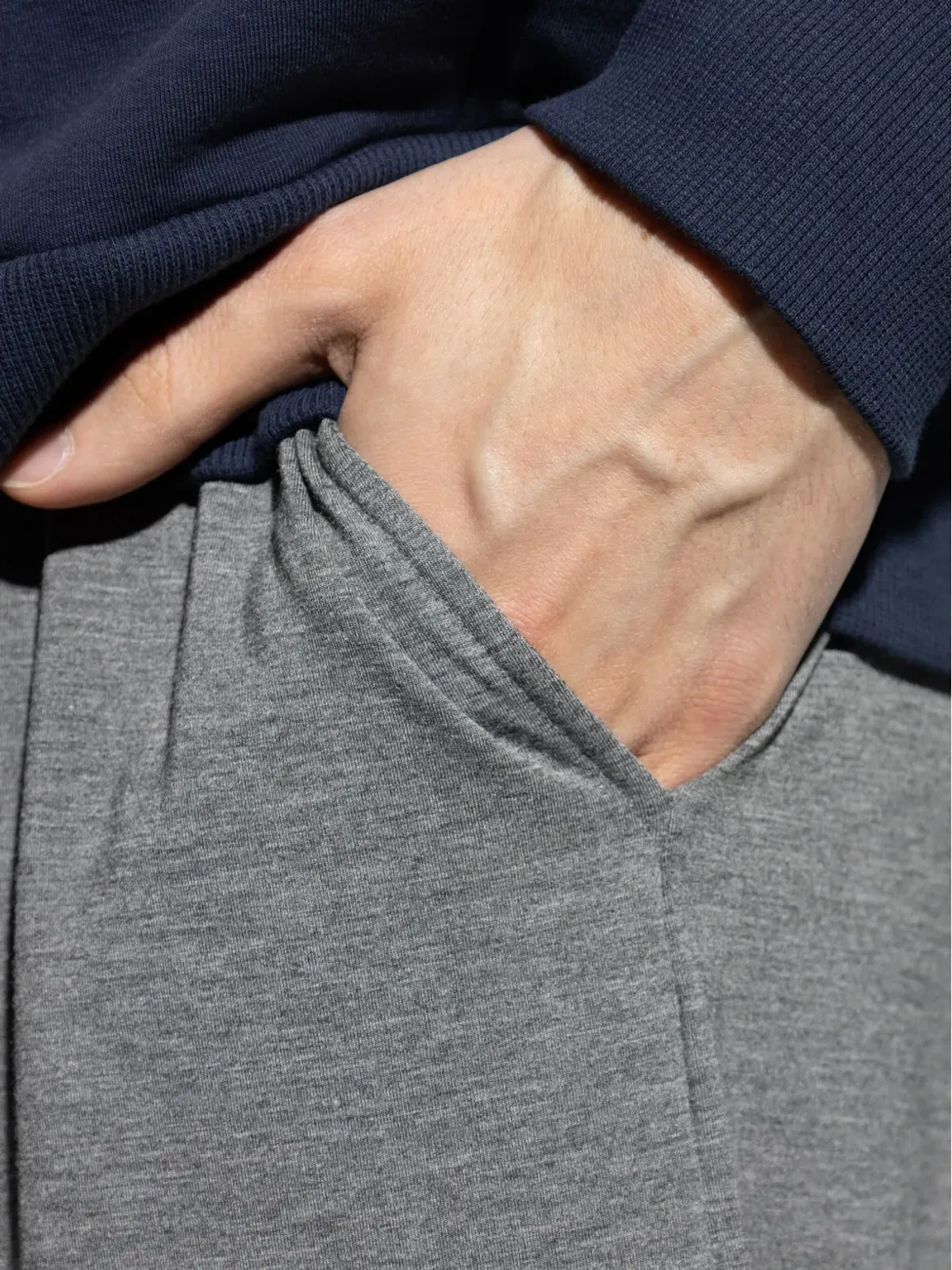 Hanro メランジュ効果のトラックショーツ（グレー） - 画像5