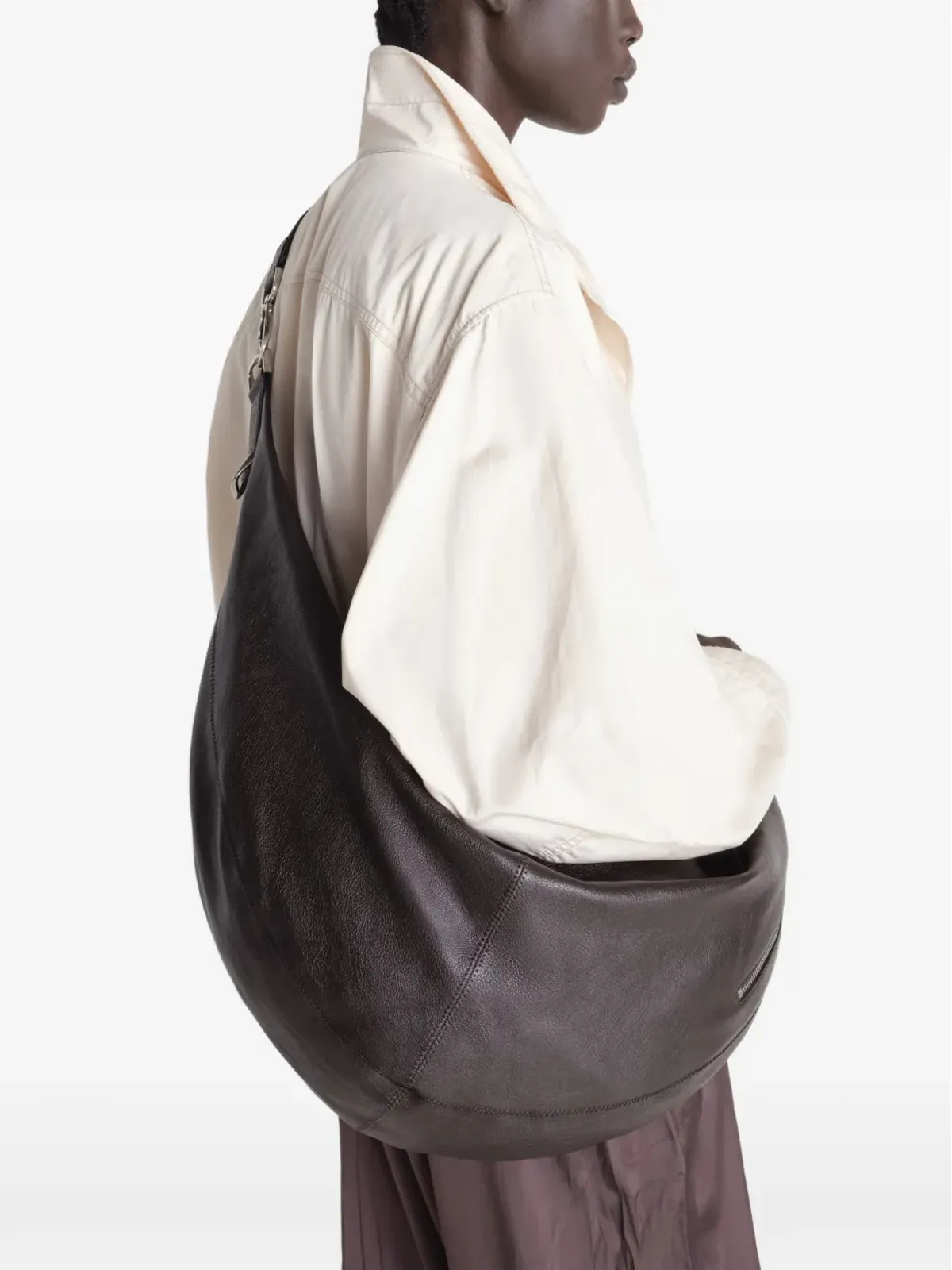 LEMAIRE ジップ付きレザーショルダーバッグ - 画像2