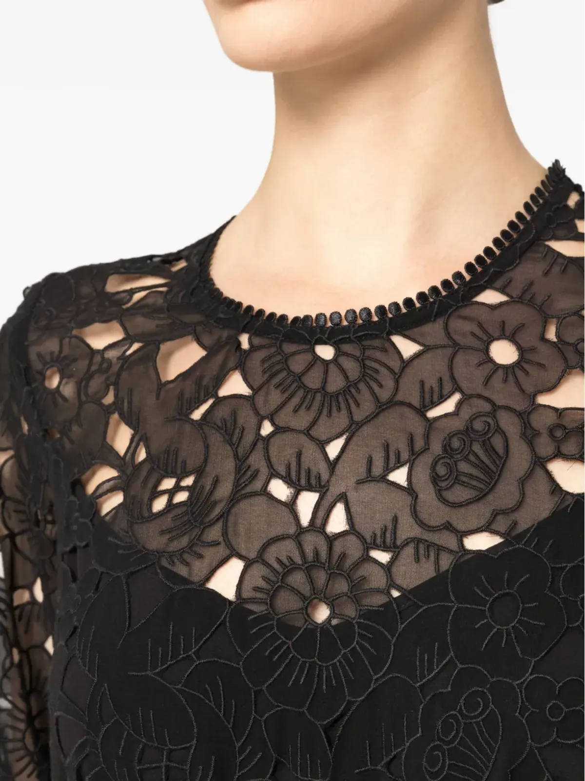 NISSA Round-neck Pleated Midi Dress - 画像5