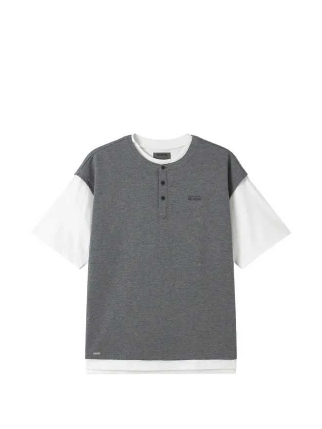 Musium Div. Musium Div. ボタン風ディテールのモックレイヤードTシャツ - グレーの商品画像