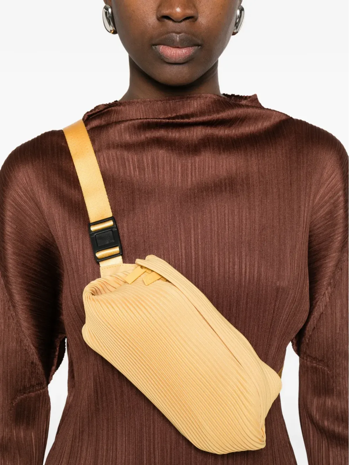 Pleats Please Issey Miyake プリーツベルトバッグ - 画像2