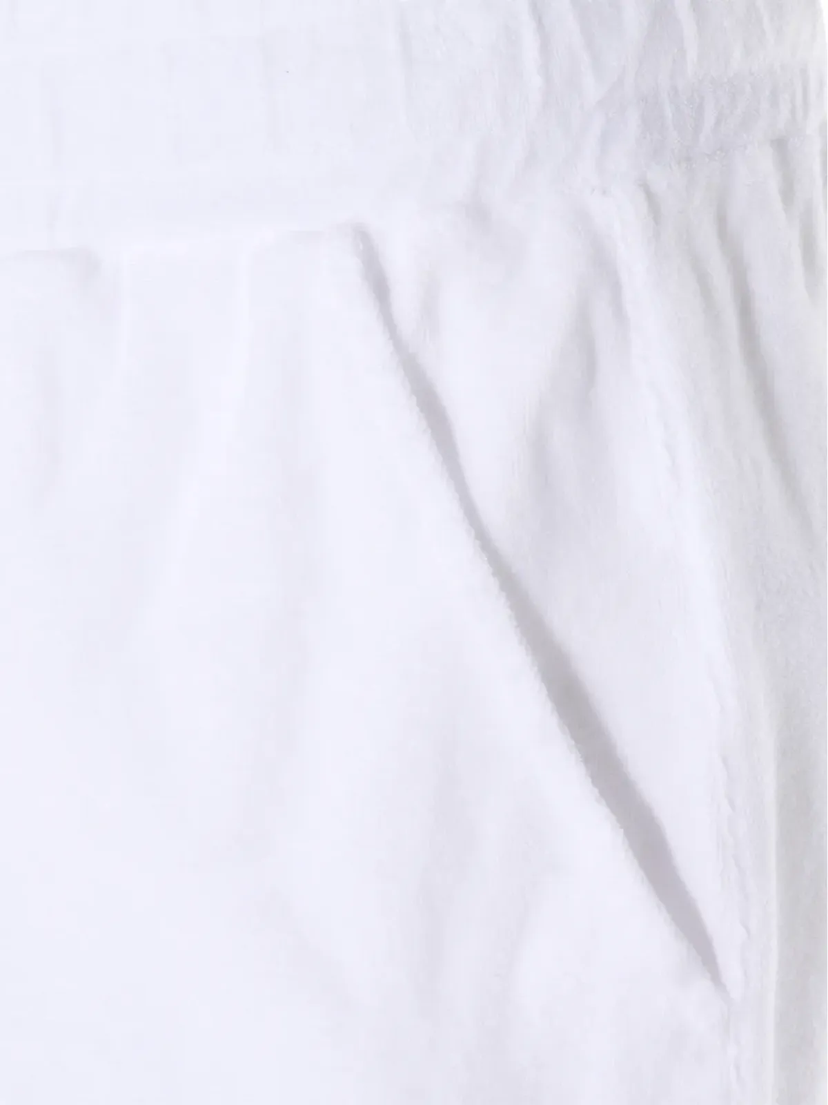 04651 / A TRIP IN A BAG バックポケット付きショートパンツ - White - 画像3