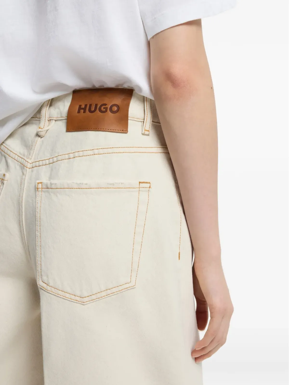 HUGO トップステッチコットンデニムジーンズ - 画像5