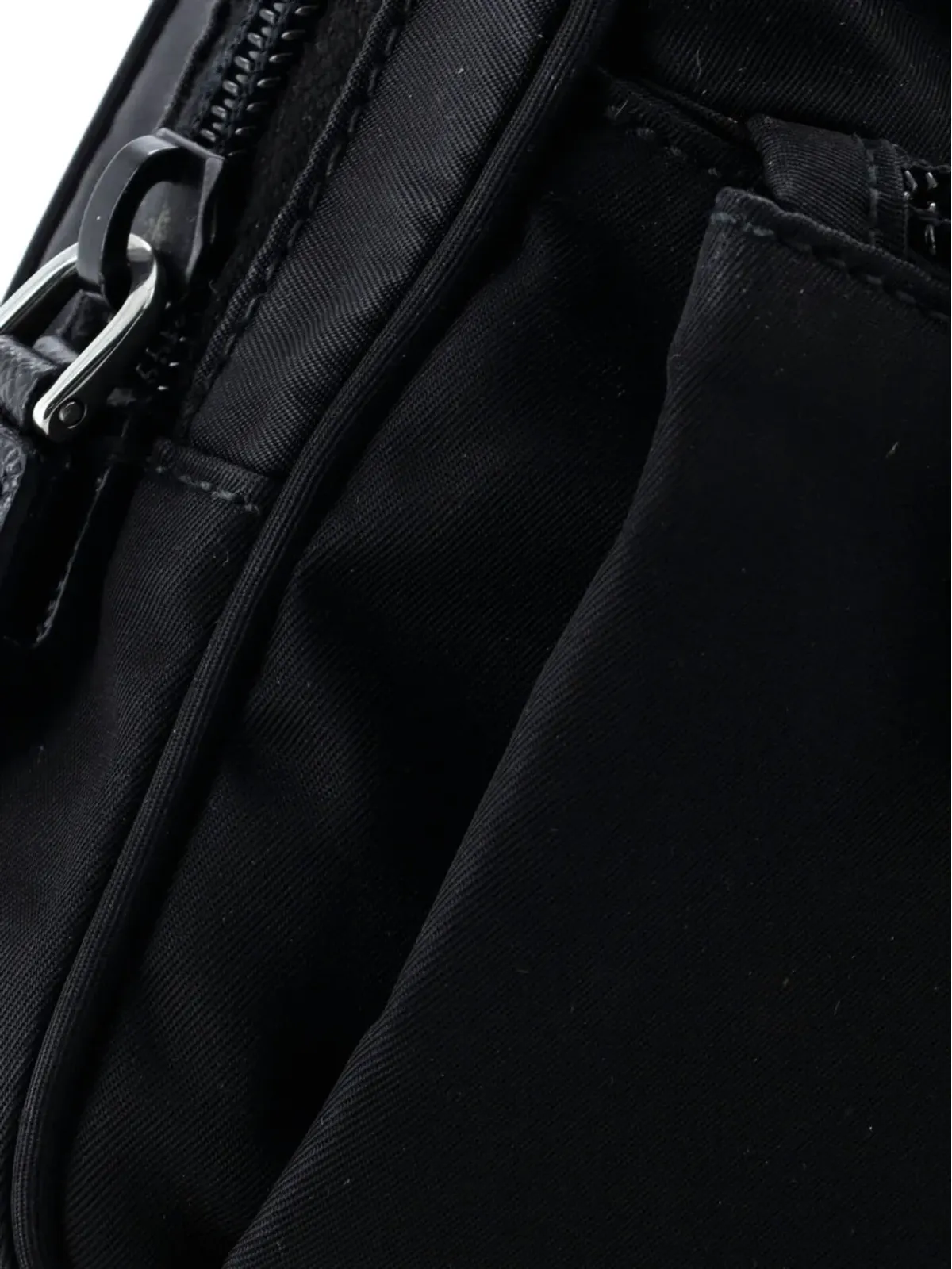 Prada Pre-Owned フロントポケット付きリーニョン×サフィアーノレザー ベルトバッグ - ブラック - 画像5