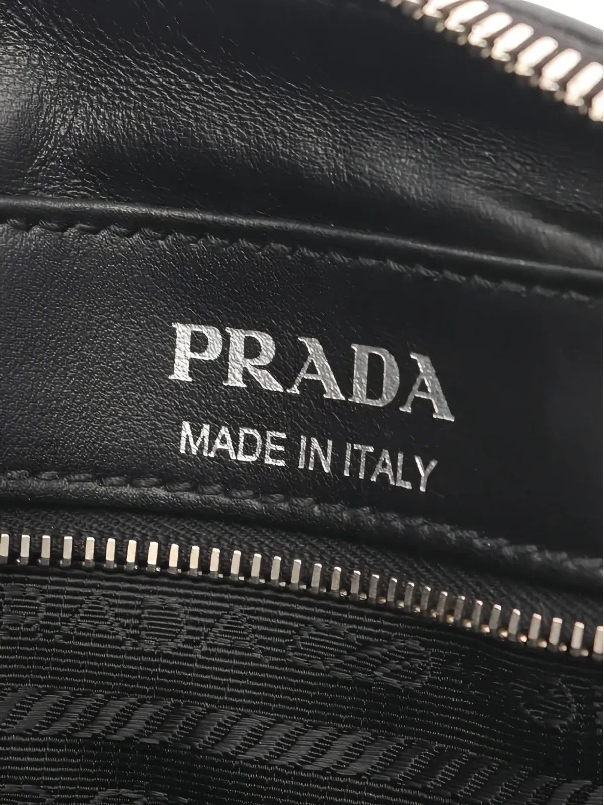 Prada Pre-Owned バナナロゴショルダーバッグ - 画像4