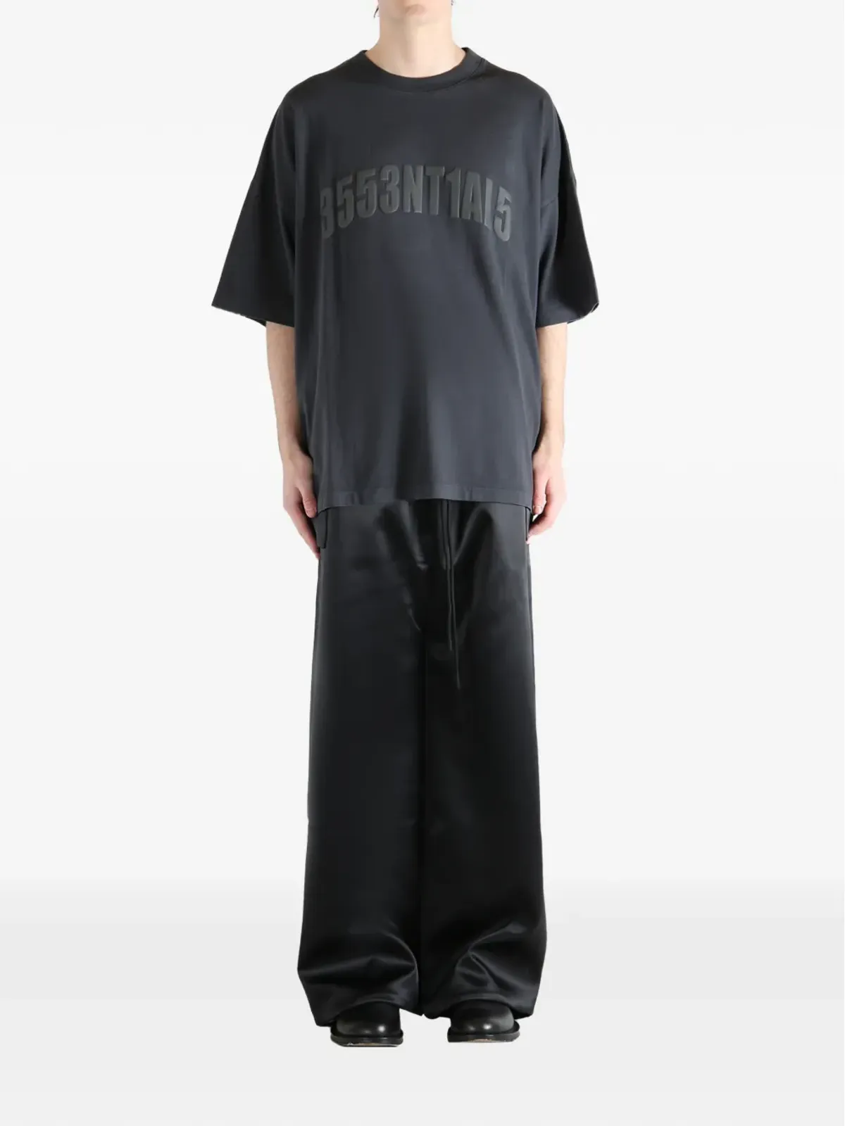 FEAR OF GOD ESSENTIALS エンボス加工Tシャツ グレー - 画像2