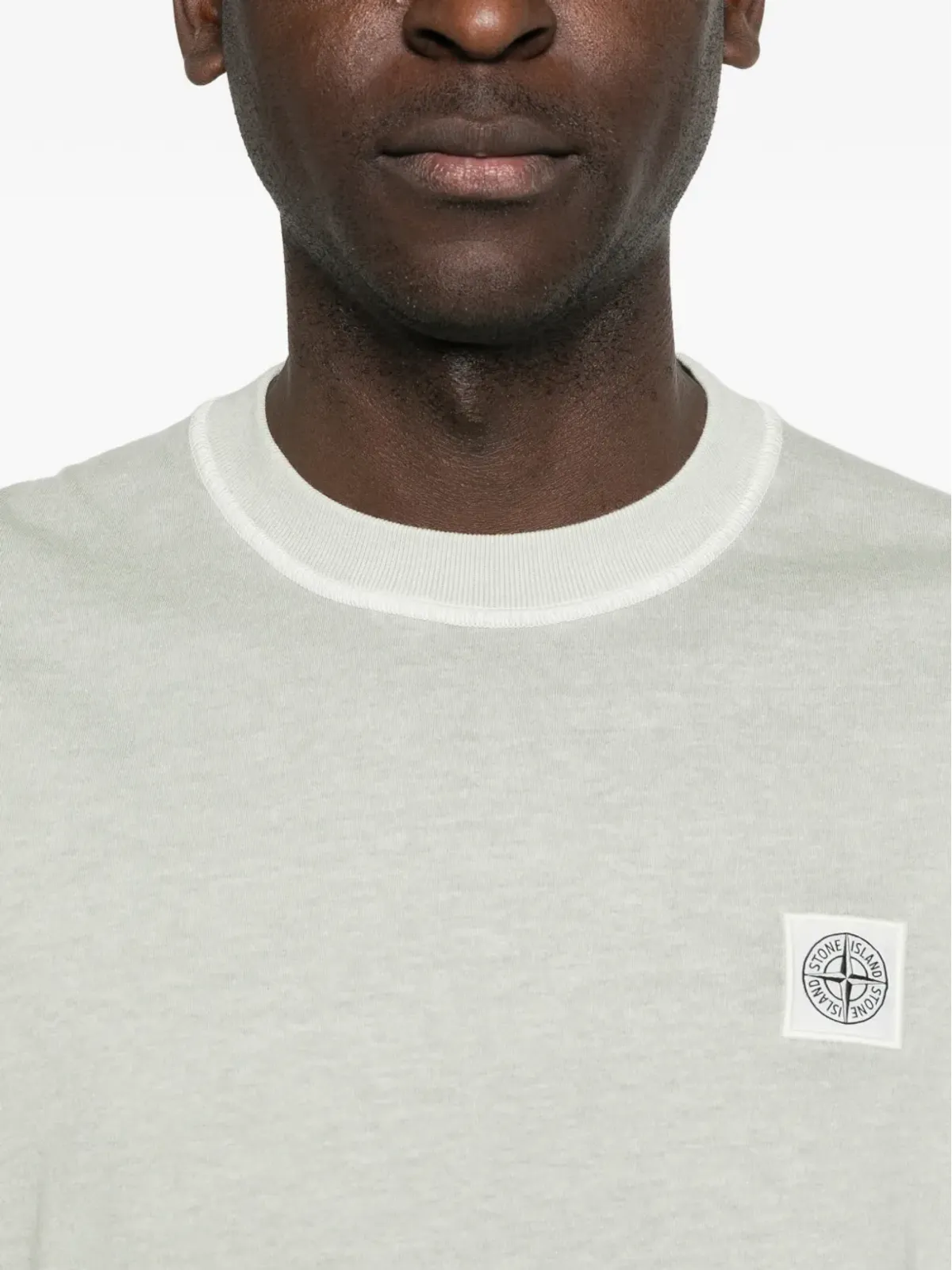 Stone Island バッジ付きコットンTシャツ - 画像5