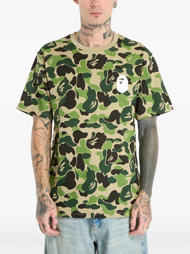 A BATHING APE® A BATHING APE® カモフラージュ ロゴ Tシャツの商品画像