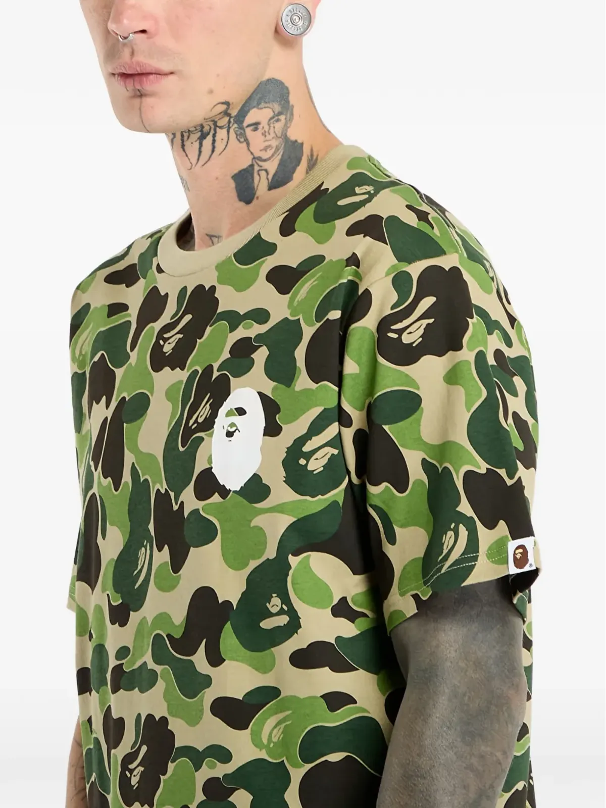 A BATHING APE® カモフラージュ ロゴ Tシャツ - 画像4