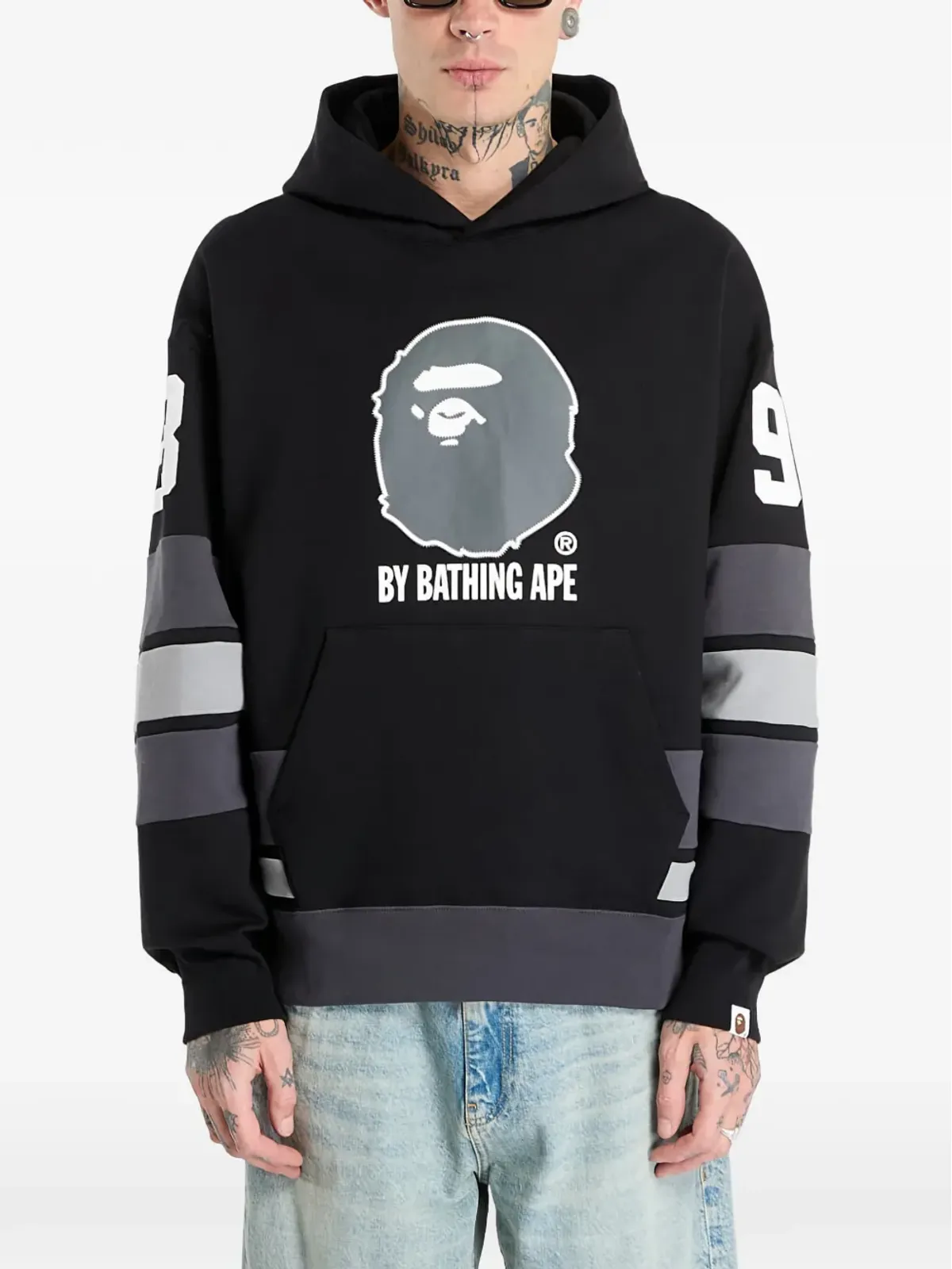 A BATHING APE® アペ グラフィックストライプフーディ - 画像1