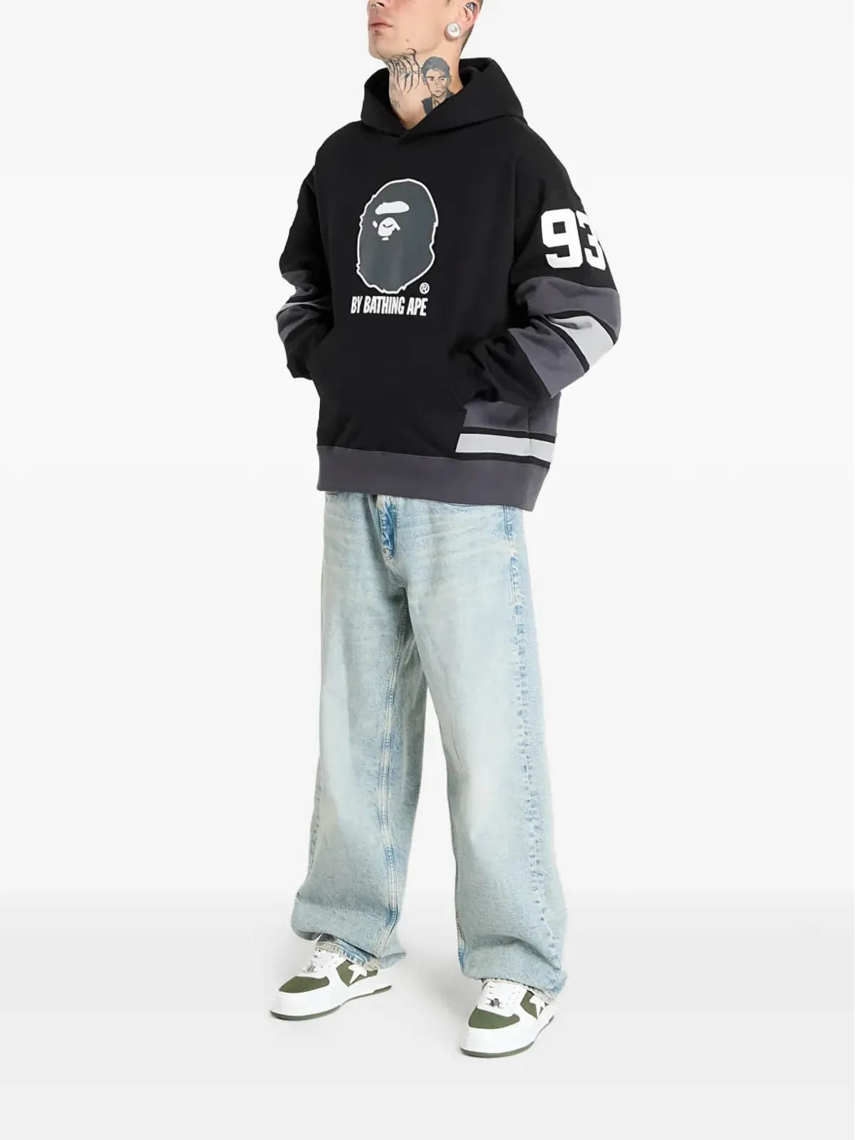 A BATHING APE® アペ グラフィックストライプフーディ - 画像2