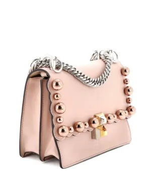 Fendi Kan I Bag ビンテージ パール付きレザー 小型クロスボディバッグ - サムネイル3
