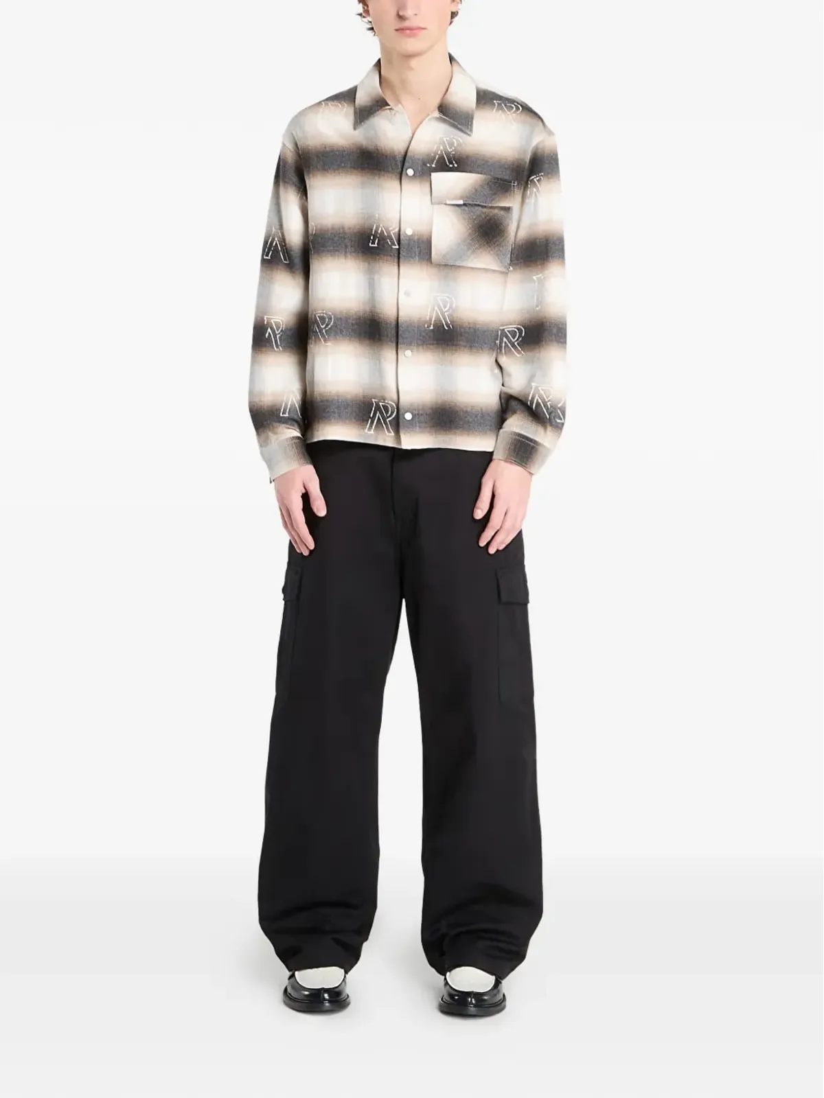 Carhartt WIP ボタン付きカーゴパンツ - 画像2