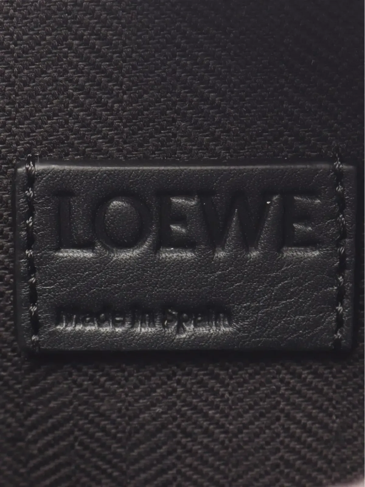 Loewe ビンテージ レザー スリング ボディバッグ - 画像4