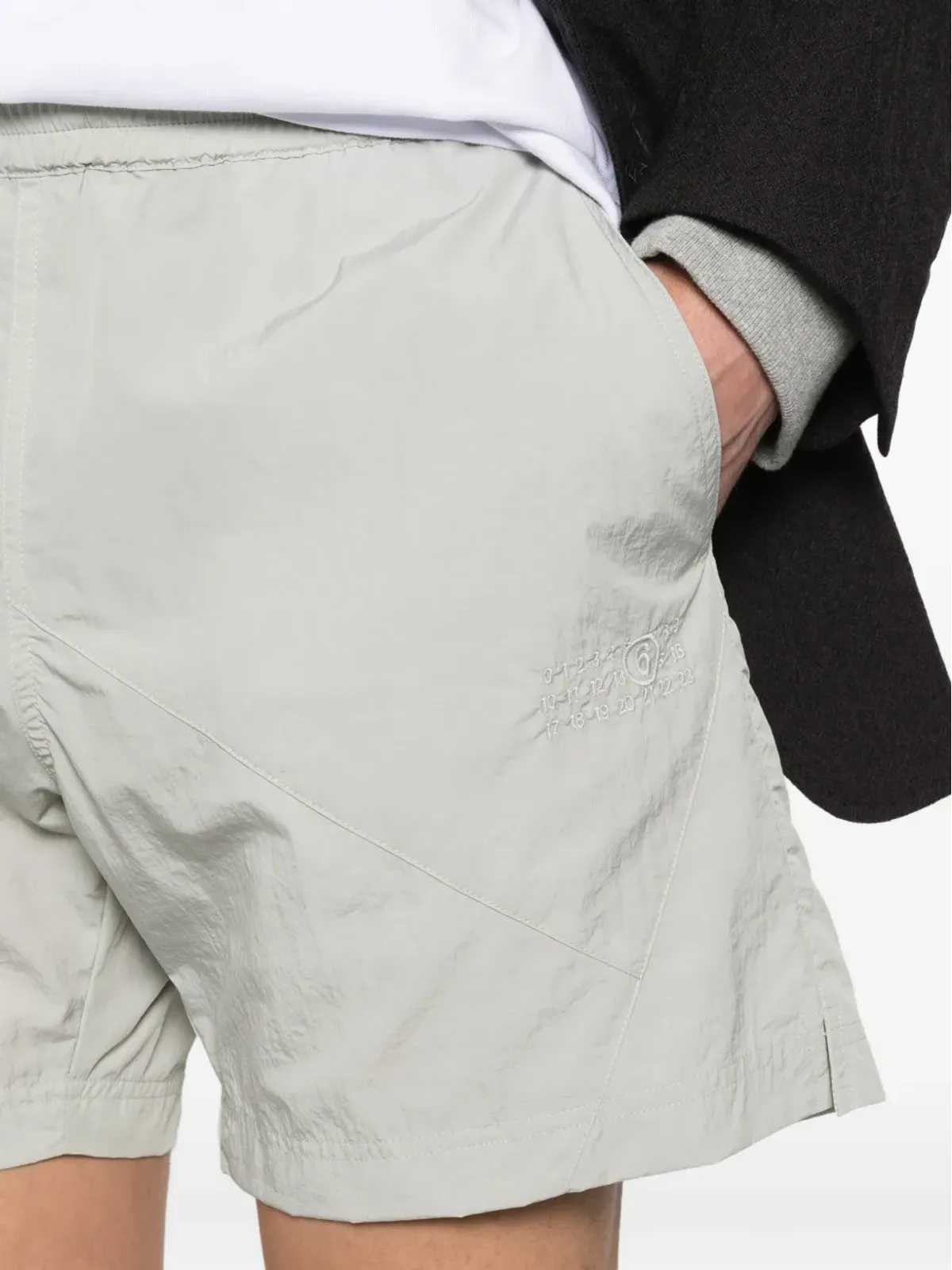 MM6 Maison Margiela ジップポケットショーツ - 画像5