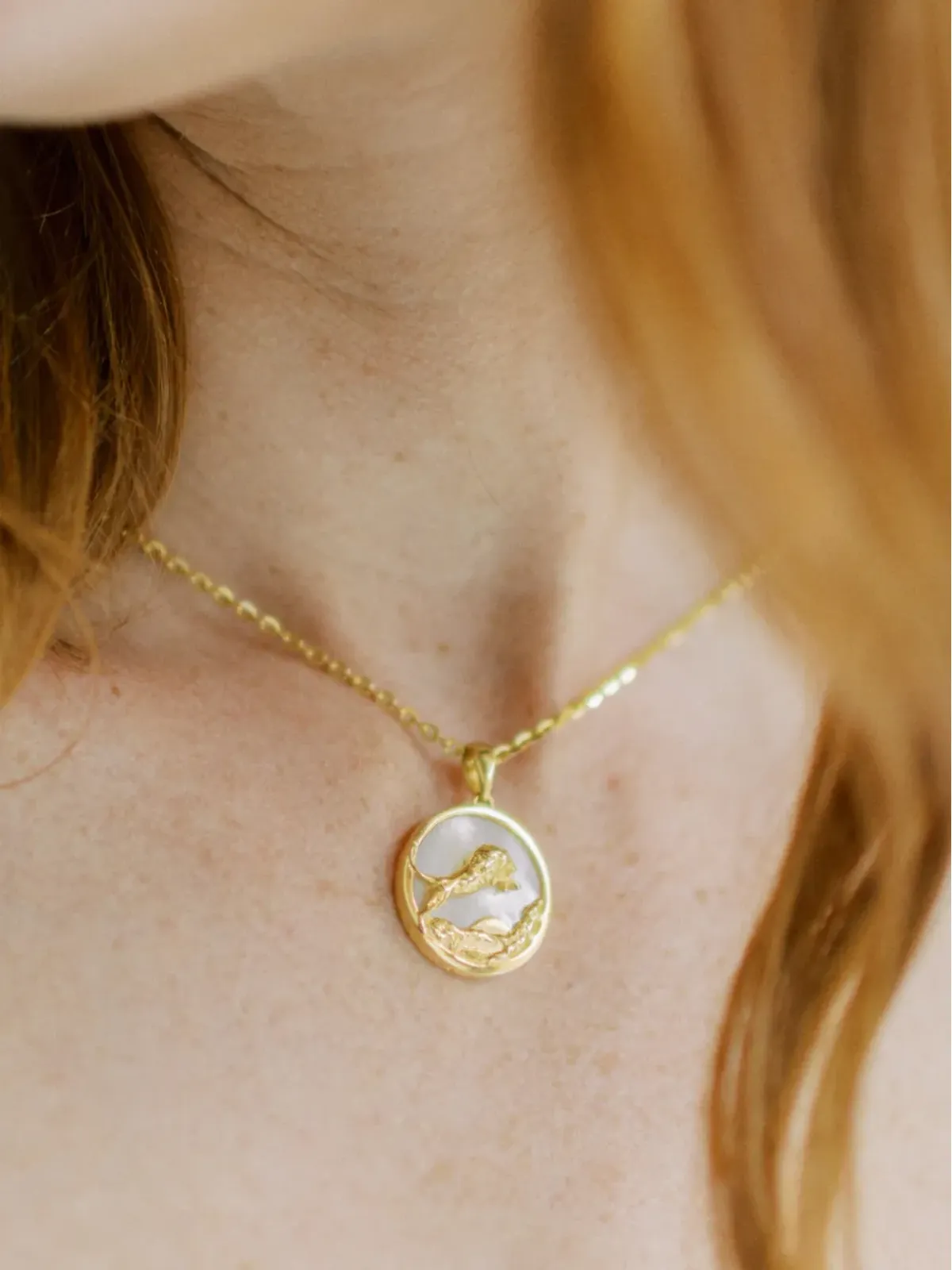 FREYA ROSE レオ Zodiac ペンダントネックレス - ゴールド - 画像2