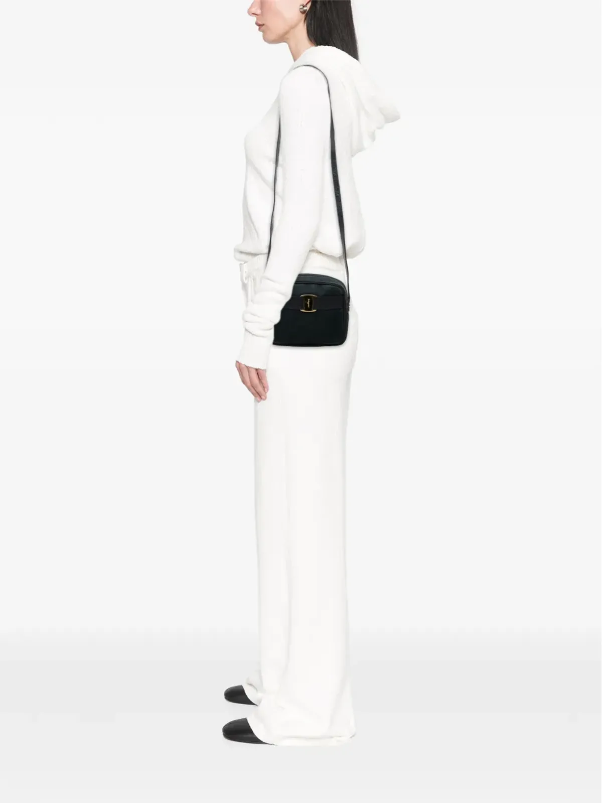 Ferragamo ビンテージ スエード ヴァラ ボウ クロスボディバッグ - 画像2
