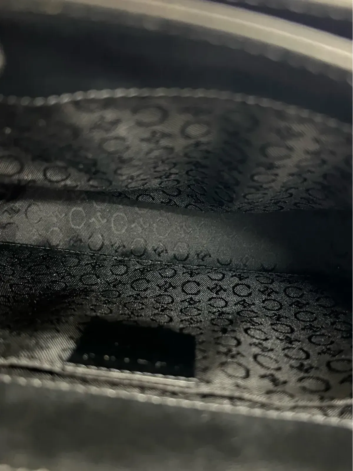 Celine ビンテージ 2000 カーフスキン Triomphe トップハンドルバッグ ブラック - 画像4