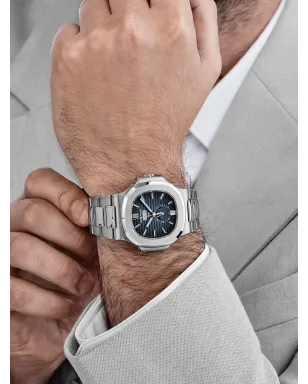 Patek Philippe Nautilus 5726/1A-014 アニュアルカレンダー 40mm ウォッチ - サムネイル2