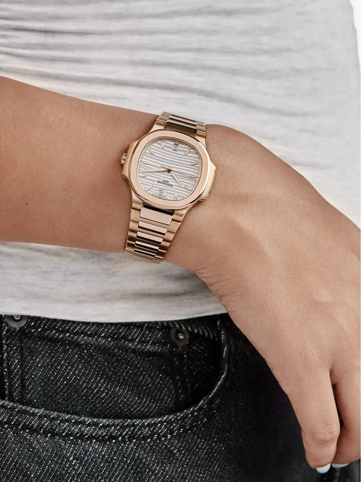 Patek Philippe ノーチラス 7118/1R-001 レディース ウォッチ - 画像2