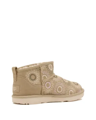 UGG Kids クラシック ウルトラミニ サンステッチ ブーツ - サムネイル3