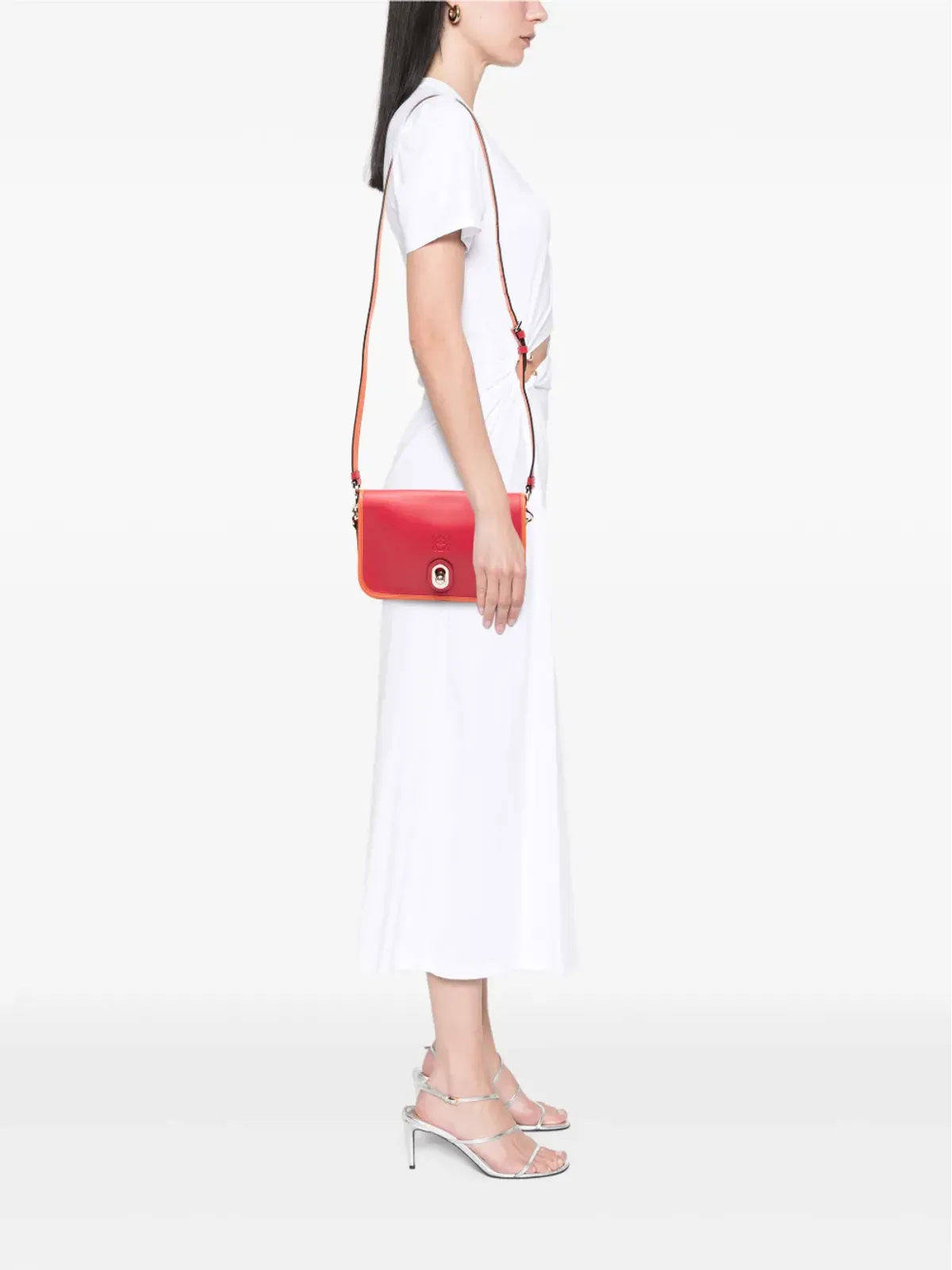 Loewe Pre-Owned アナグラム イネス フラップ クロスボディバッグ - 画像2