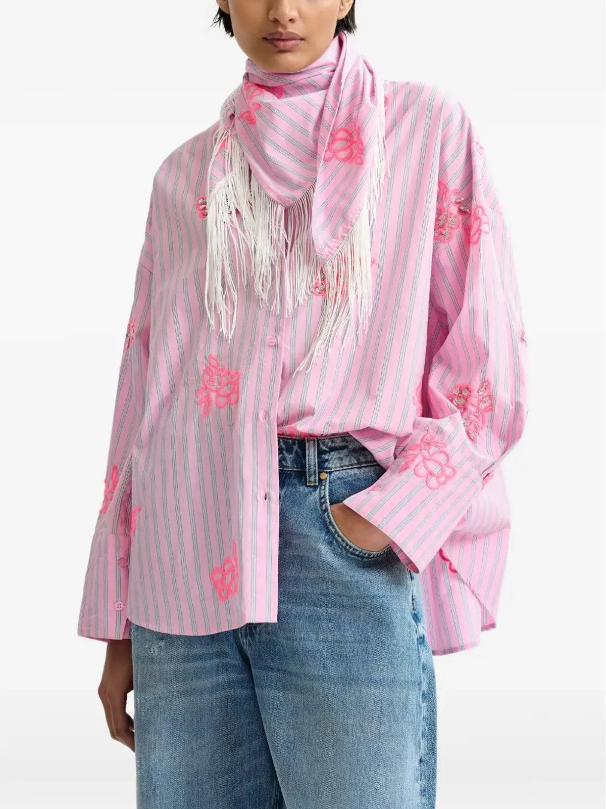 Essentiel Antwerp ピンストライプ花刺繍シャツ - 画像4