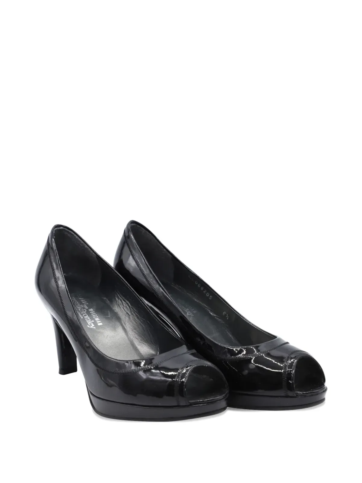 Stuart Weitzman x Russel Bromley ペープトゥ・パテントレザー パンプス(ブラック) - 画像2