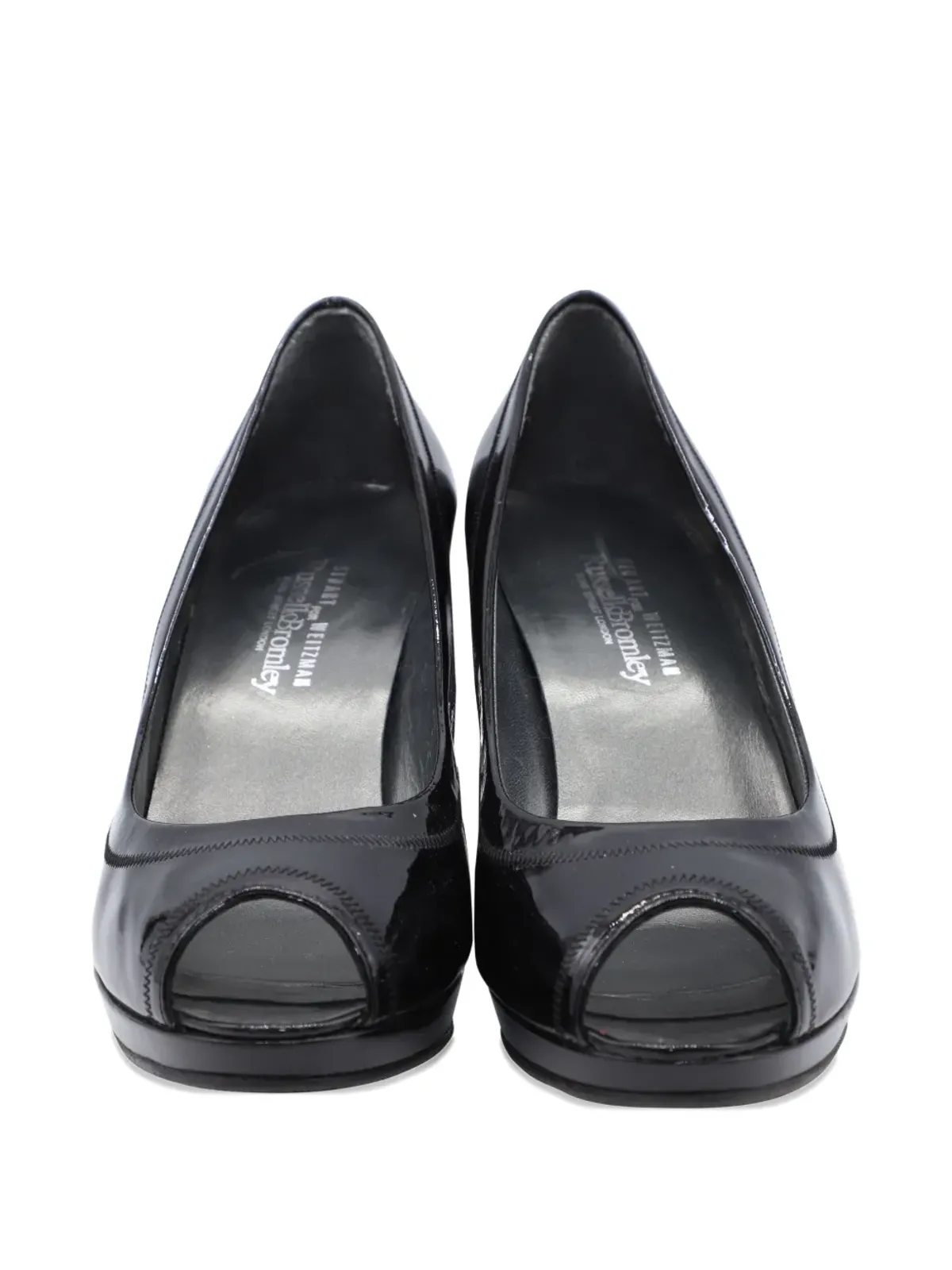 Stuart Weitzman x Russel Bromley ペープトゥ・パテントレザー パンプス(ブラック) - 画像4
