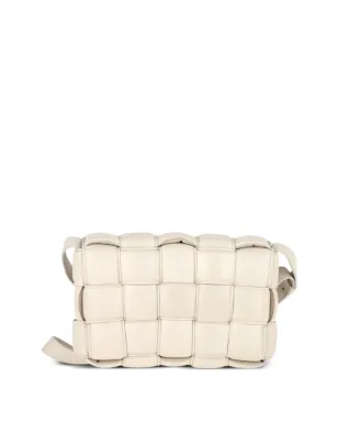Bottega Veneta ビンテージ パッド入りイントレッチレザー クロスボディバッグ - サムネイル2