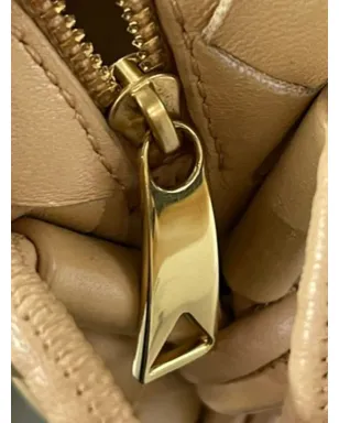 Bottega Veneta ビンテージ イントレッチァート ループ カメラ ミニバッグ（ニュートラルカラー） - サムネイル4