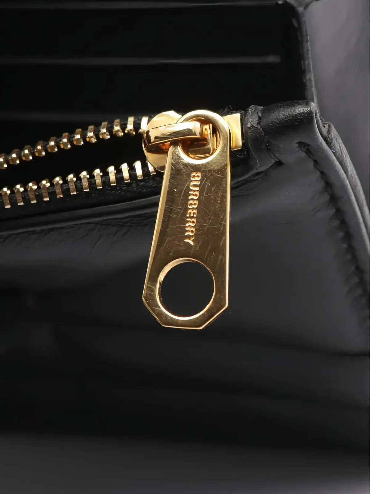 Burberry Pre-Owned Lola レザー ロゴ ショルダーバッグ ブラック - 画像5