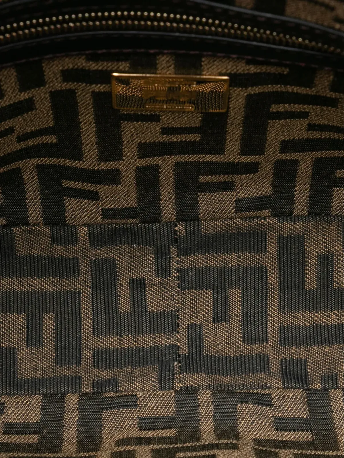 Fendi Pre-Owned ミディアム ズッカ キャンバス フルオ トリム バゲットサッチェル - 画像5