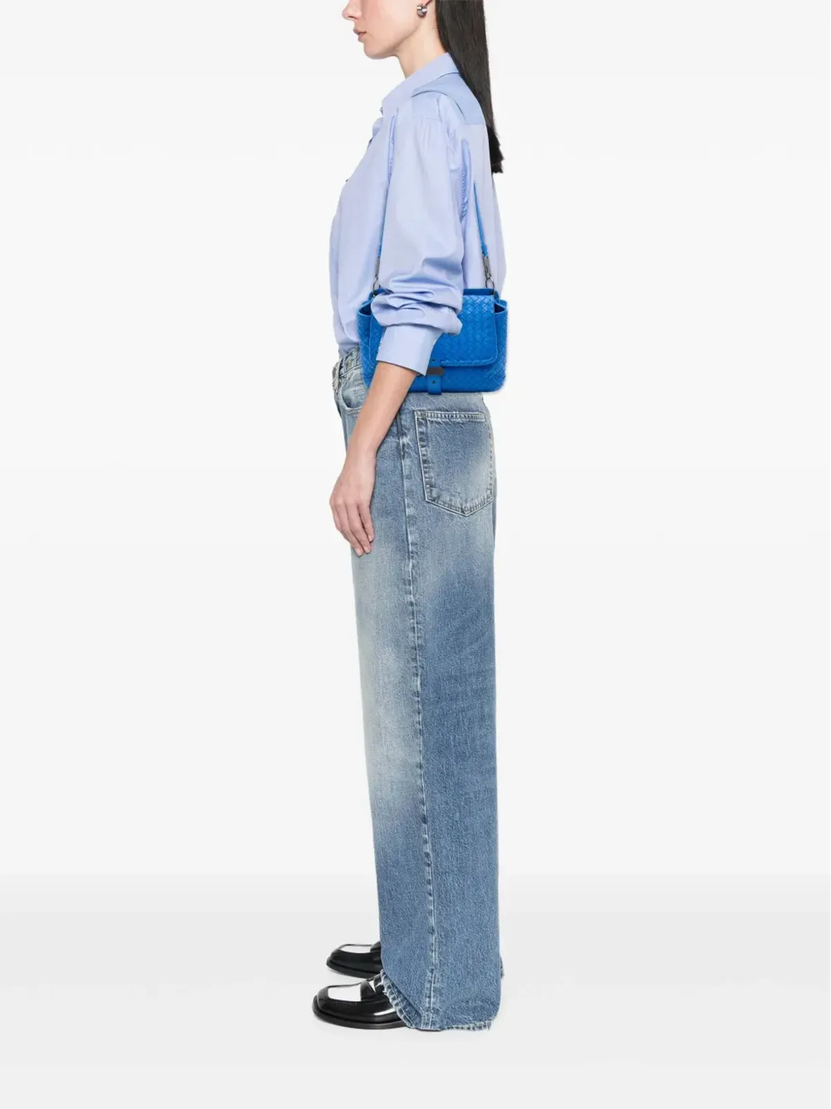 Bottega Veneta ビンテージ 2012-2025 Nappa Intrecciato ダブルサイドフラップ クロスボディバッグ ブルー - 画像2