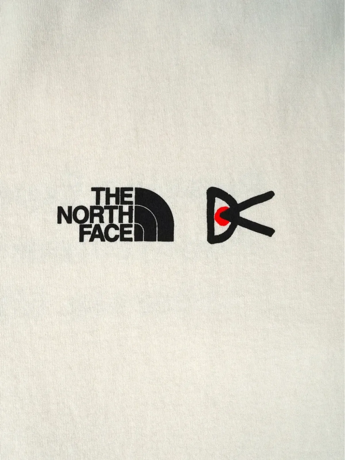 District Vision ロゴTシャツ - Neutrals - 画像4