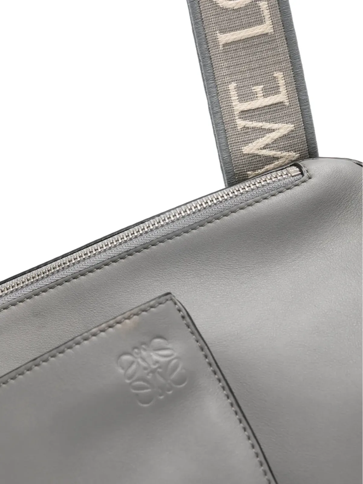 LOEWE アントン スリング・クロスボディバッグ（グレー） - 画像4