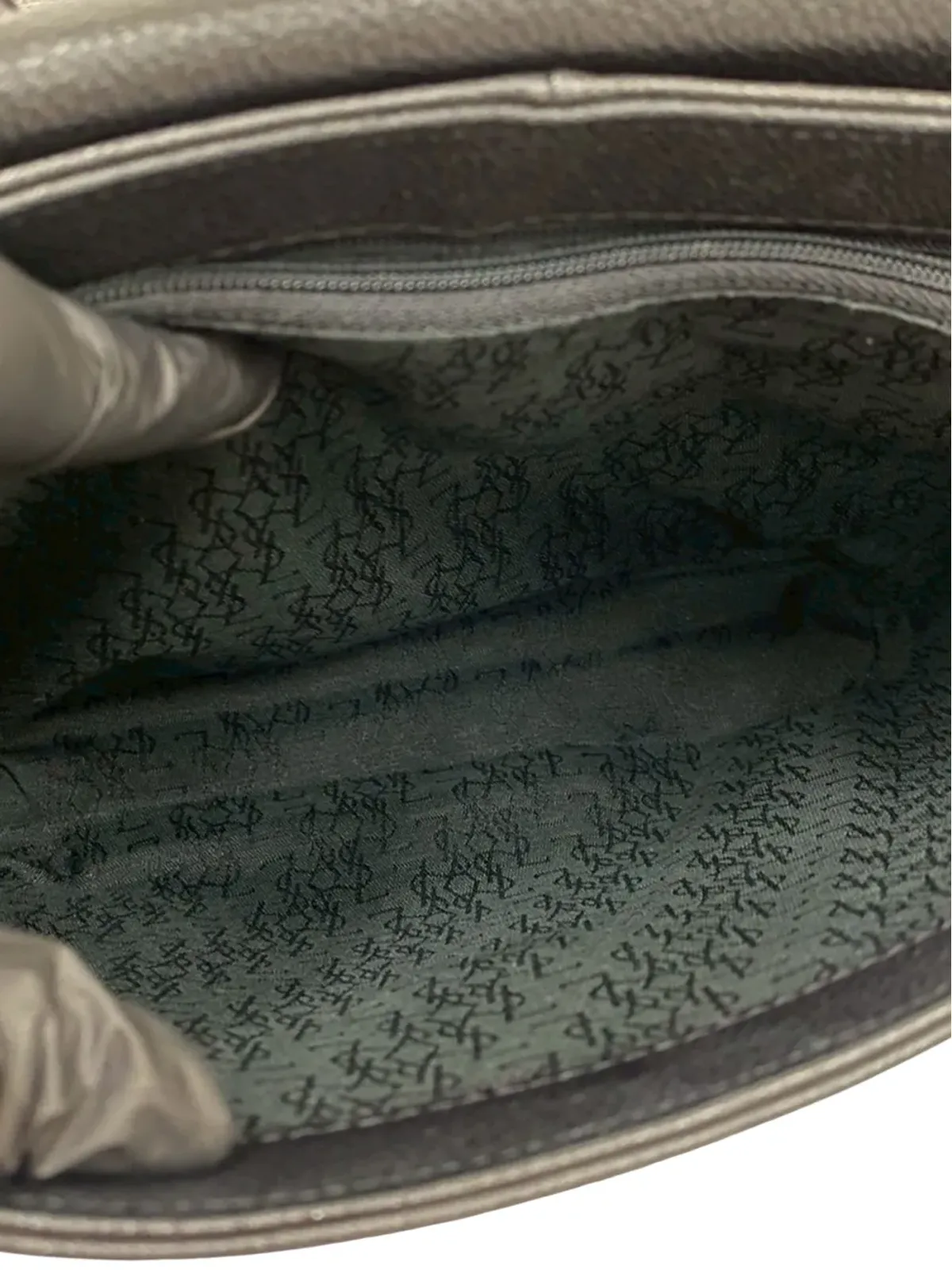 Saint Laurent Pre-Owned ビンテージ 20世紀バイカラー レザー フラップ クロスボディバッグ - 画像5