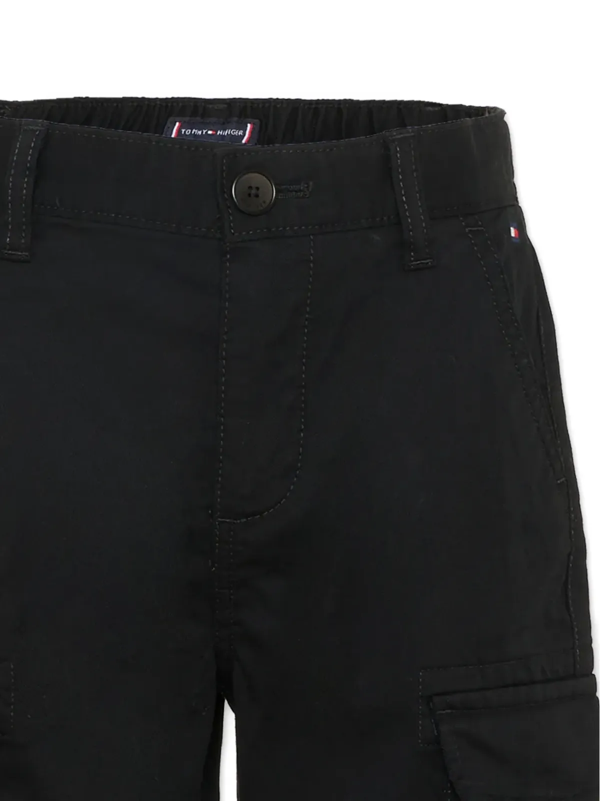 Tommy Hilfiger Junior ボーイズ ボタン留めカーゴショーツ - ブラック - 画像4