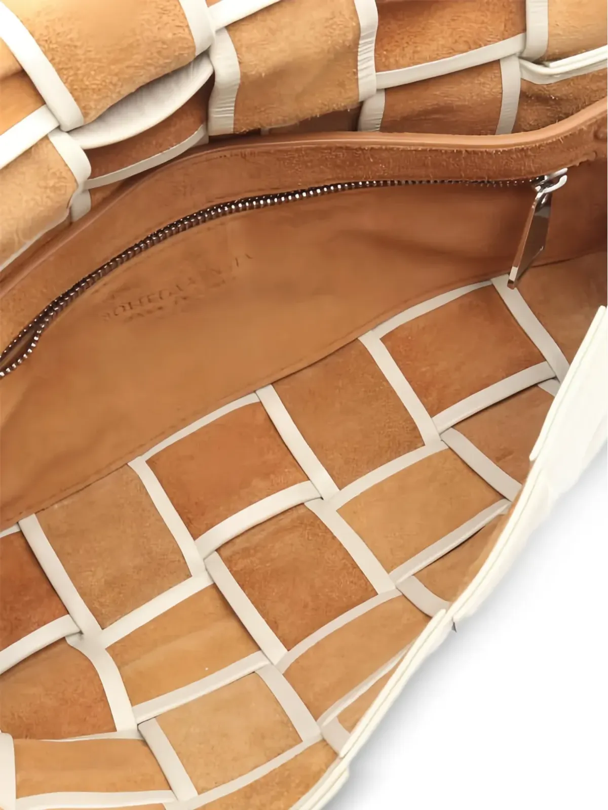 Bottega Veneta ビンテージ Cassette maxi-intrecciato ベルトバッグ - 画像3