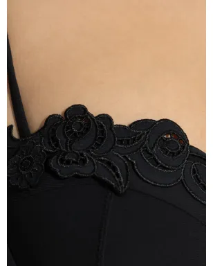 Cult Gaia Greta 花刺繍ビキニトップ - ブラック - サムネイル2