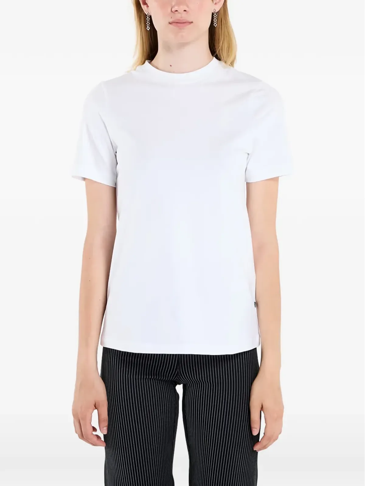 On フォーカスTシャツ - 画像1